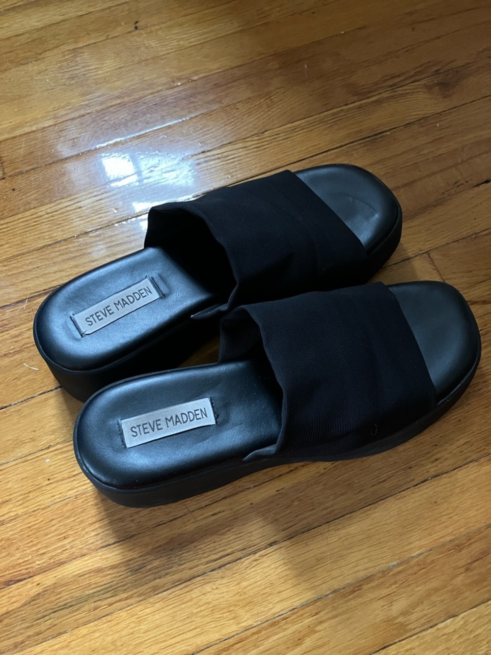 Steve Madden Slinky Black Wide Strap Platform Slides